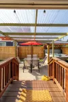 Charming Cottage Retreat - with Hot Tub, Sauna & 5 min walk to town!