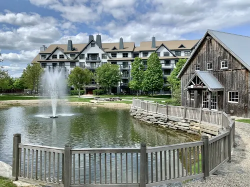 Luxury Condo*Hot Tub*Pool*Fireplace*Walk to Lifts*Near Golf Course & Fitness Ctr