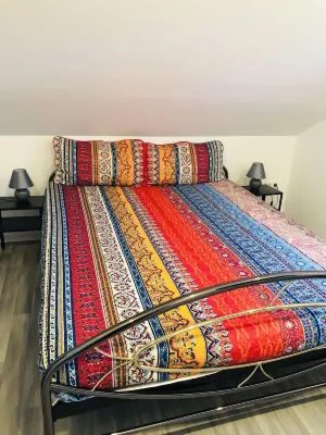 Little Uncle" Cottage