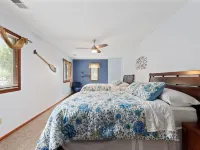 Indian Lake Waterfront Home & Boathouse - Boat Rental Available - Sleeps 16 Hotels in Stokes Township