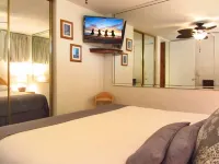 Sept-OCT Special! Views from Your Lanai—Lovely Oceanfront Condo "No Resort Fee Отели рядом с достопримечательностью «Залив Хонолуа»