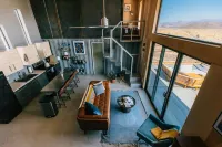 Off-Grid, Modern Cliff House