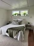 COZY CABIN ON THE CREEK