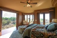 Luxurious Equestrian Villa in Scottsdale Hotels near Walgreens