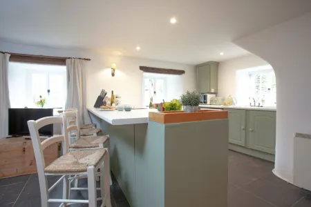 Beautiful apartment within Grade 1 listed Manor House Отели рядом с достопримечательностью «Wembury Beach»