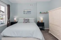 Last Minute Opening for This Weekend! Sleeps 12! Golf Cart to Rent! Hotel a South Haven