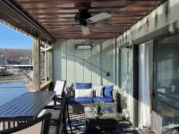Stylish 1BR/1BA - Fireplace - Heated Patio - Hot Tub - King Bed