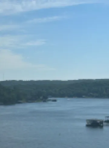 Cozy, Comfortable  2-Bedroom Condo with Panoramic Views and Perfect Location.