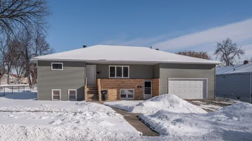 Charming 3-bedroom house in Bismarck