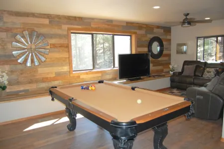 Luxury Secluded 4BR Cabin in Pines on 3 acres - Flagstaff/ Grand Canyon