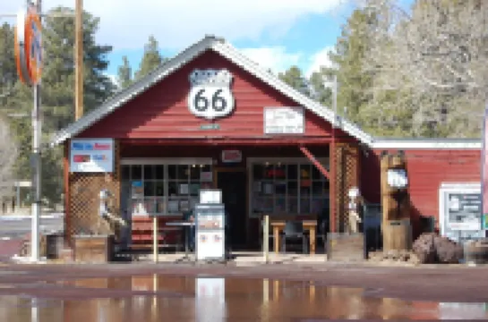 Luxury Secluded 4BR Cabin in Pines on 3 acres - Flagstaff/ Grand Canyon