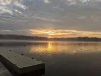 🌅A Lakefront Sunrise retreat for Couples or Families🌅