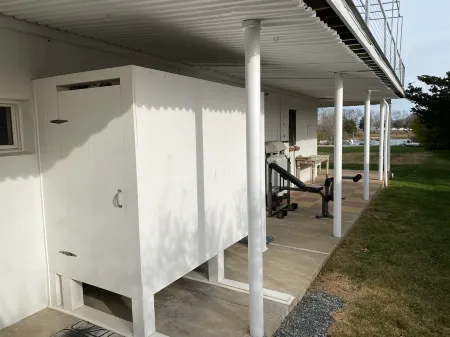 Bayfront Vacation Home in Southold, 5 Bedrooms