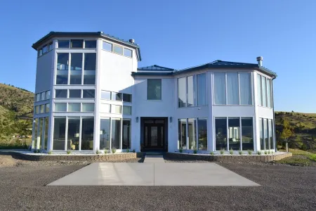 The Octagon House - 30 Mins to Yellowstone N. Entry - Master Sauna Jacuzzi