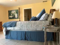 Punta Gorda Isles Updated 2b2b Canal Pool Home