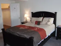 NEW LISTING!! 4 bed/3 bath house, sleeps 10, great for a family  getaway 노스콘웨이 호텔