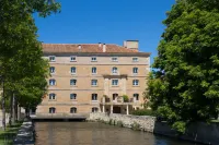 Hacienda Zorita Wine Hotel & Spa Hotels in La Armuna