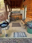 Adventurer's  Lodge, a charming 3-bedroom cabin with WiFi in quiet Lansing, WV.