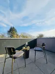 Spacious 3 Bedroom with Large Terrace and Parking-Shut1 Hotel dekat Bandara Luxembourg