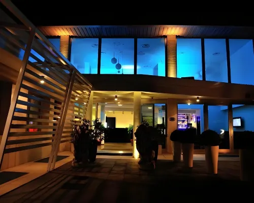 JC Hotel Hotels near La Saliera