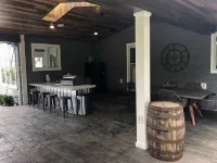 Enjoy your own private family resort! Pool, hot tub, lakefront, sunsets, more!