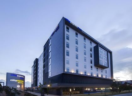 City Express Plus by Marriott Bogota Aeropuerto