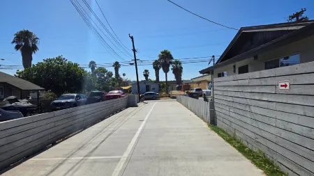 Xlnc Exotic home 2 by sdstay Отели в г. Спринг Вэлли