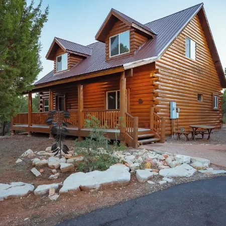 Zion Views- Juniper Mesa Lodge + Resort Access