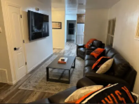 2 King Bed OSU Rental House