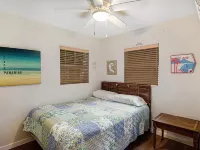 Quiet oasis steps from the water with access to Canadian Lakes amenities! Hotéis em Mecosta County