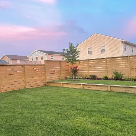 4-bedroom house in brilliant Kill Devil Hills, pet friendly, fenced in backyard