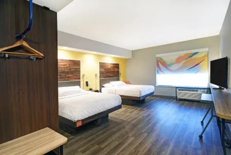 Tru by Hilton Portland Airport Area Отели рядом с достопримечательностью «Мэн Молл»