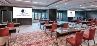 DoubleTree by Hilton Putrajaya Lakeside - Business