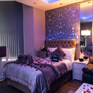 Aphrodite Suites