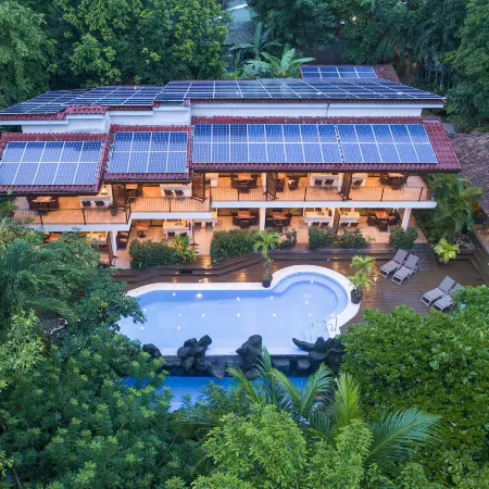 Pumilio Mountain & Ocean Hotel