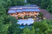 Pumilio Mountain & Ocean Hotel - Pool