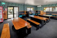 Motueka Top 10 Holiday Park - 3-Star