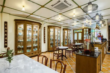 Woo Gallery & Boutique Hotel