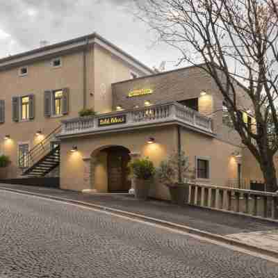 Hotel Peteani Hotel Exterior