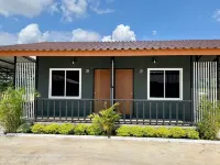 Zigzag Resort Nakorn Phanom Hotell i Nong Yat