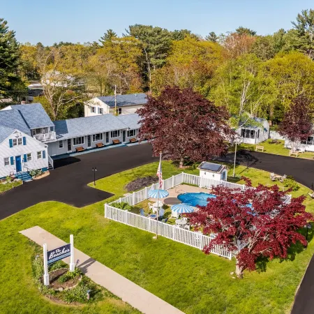 The Beaches Guest Rooms and Cottages