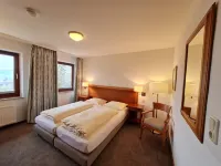 Hotel Waldquelle - Baumhaushotel Aerzen Hotels in Bad Pyrmont