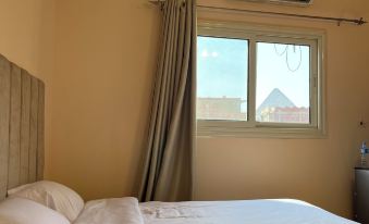 King Badr pyramids inn