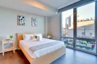 Cozy Apartments Near the Metro