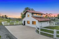 Charming 2-bedroom Casita with AC, WiFi in wonderful Temecula Hotel in zona Hart Winery