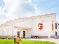 Super 8 by Wyndham Lincoln IL Hoteles en Condado de Logan