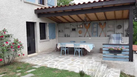 Clair Matin Отели в г. Бриуд