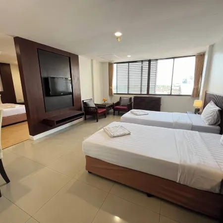 Laemchabangcity Hotel