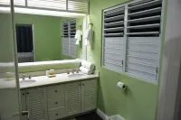 The Palms Richmond Oasis Hotels in Priory