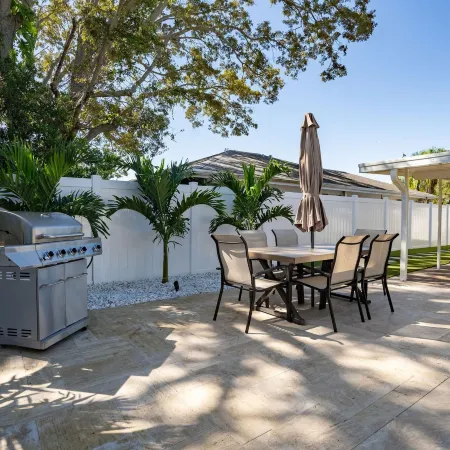 Heated Pool Hot Tub Clearwater & Dunedin Pet Friendly